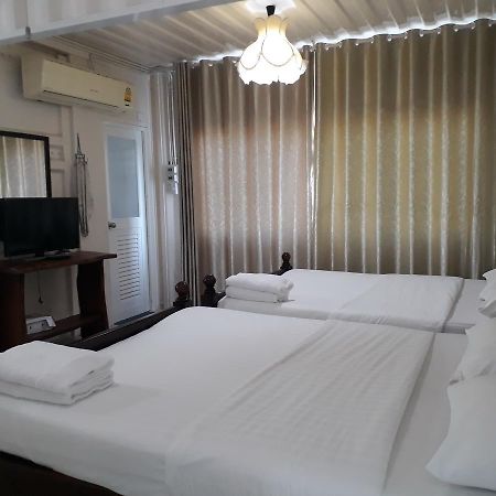 Farsai Homestay Lop Buri Exterior foto