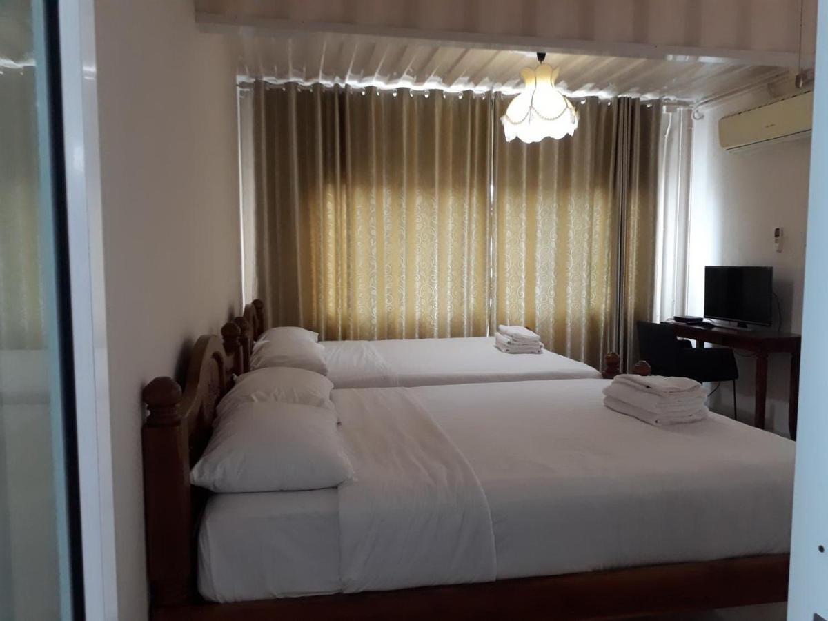 Farsai Homestay Lop Buri Exterior foto