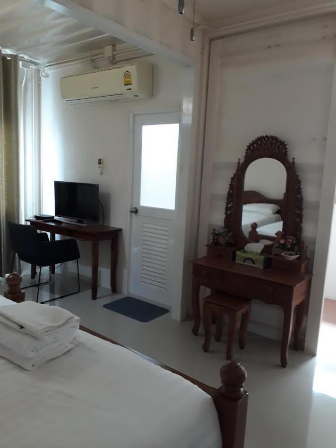 Farsai Homestay Lop Buri Exterior foto